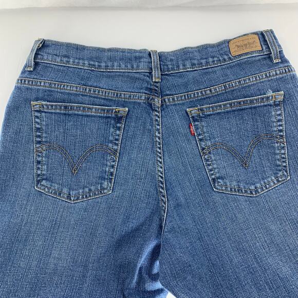 Levi’s 550 Women’s Relaxed Fit Boot Cut Jeans Size 14 Short - Picture 1 of 15